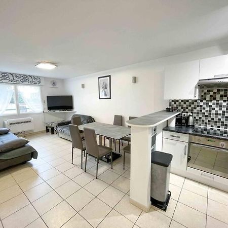 Modern One Bedroom Apartment In Cannes Extérieur photo