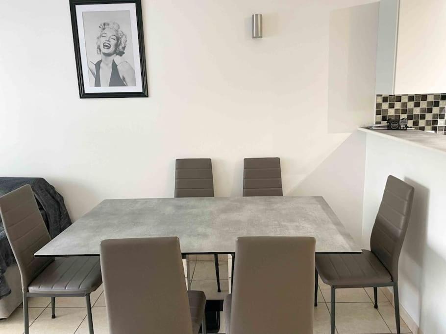 Modern One Bedroom Apartment In Cannes Extérieur photo