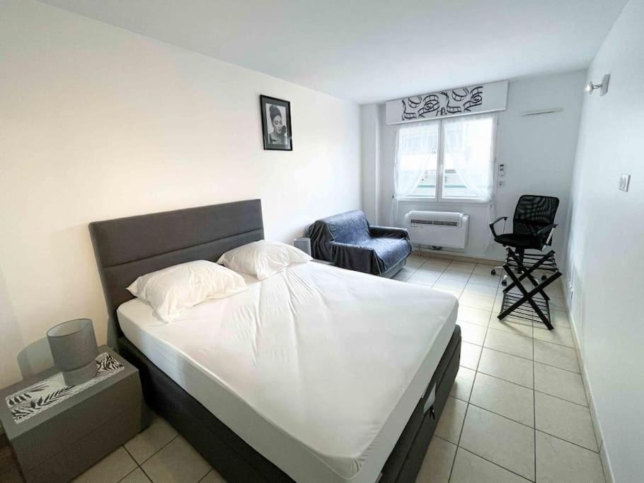 Modern One Bedroom Apartment In Cannes Extérieur photo